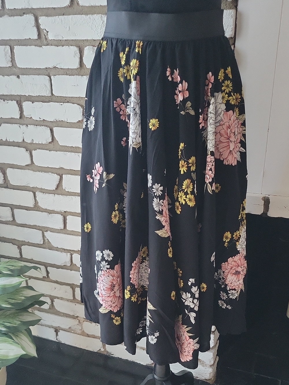 Torrid - Black Floral Circle Full Skirt with Pink & Yellow Blooms